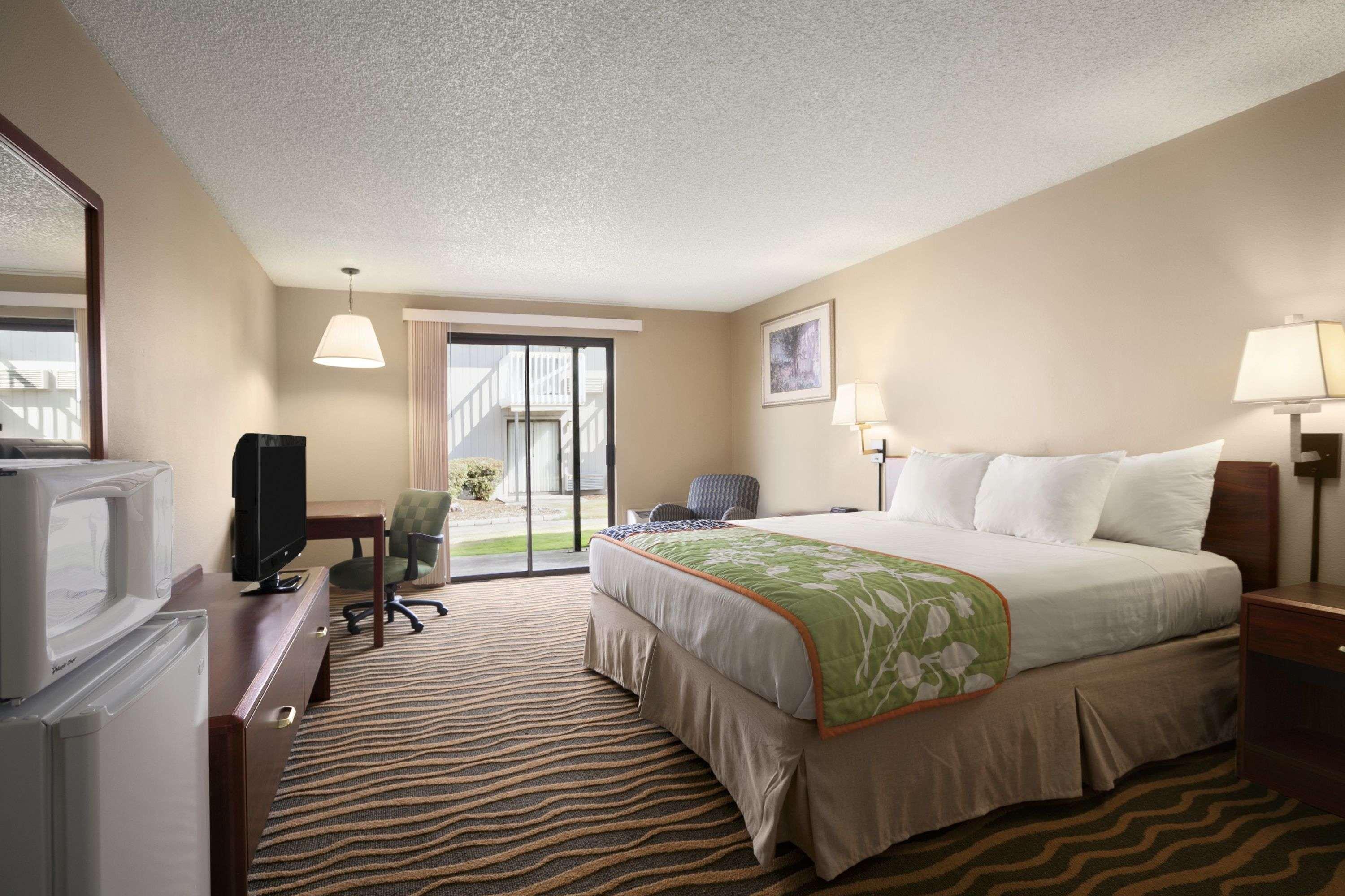 South Tacoma Suites Eksteriør billede