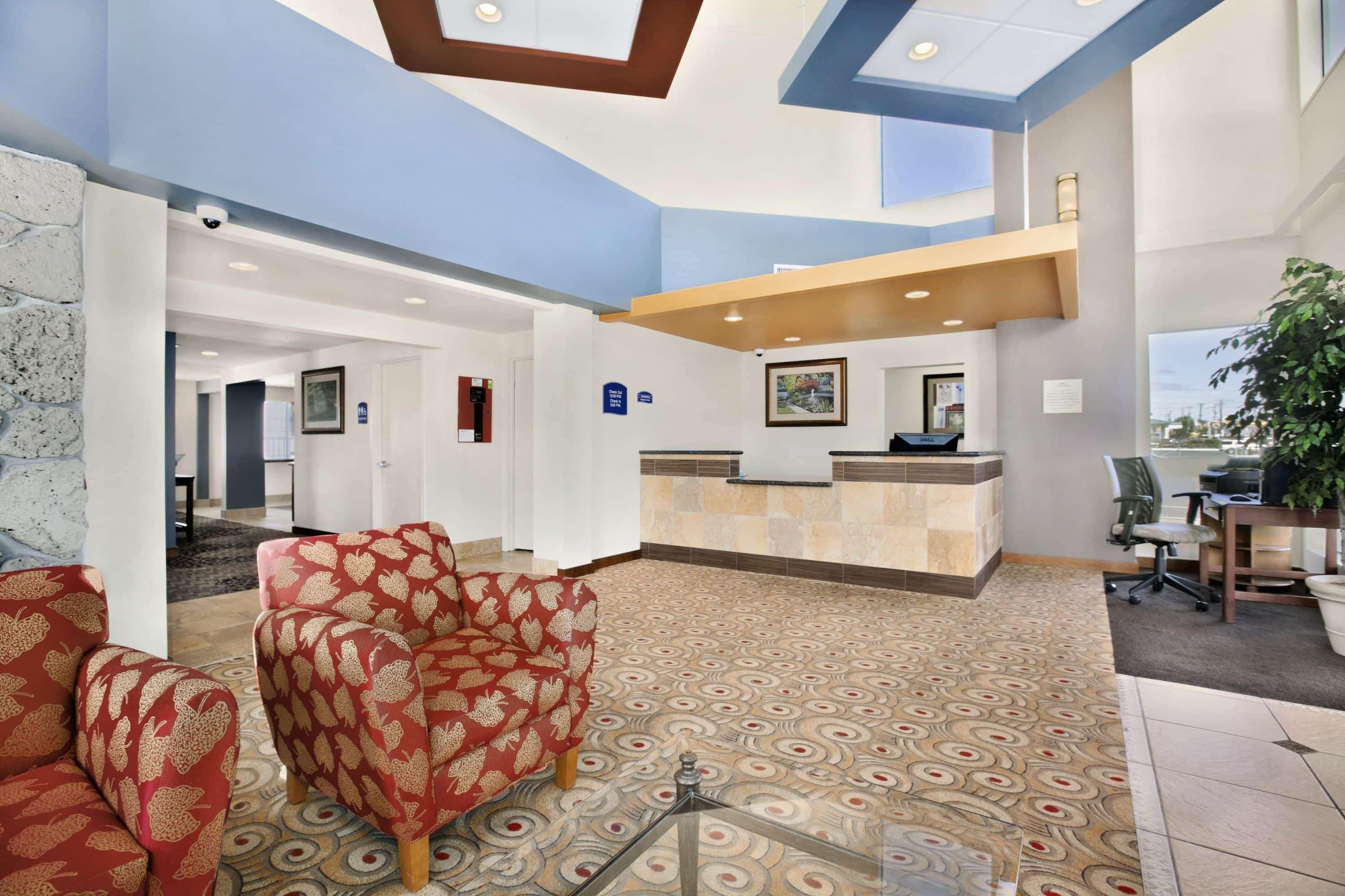 South Tacoma Suites Eksteriør billede