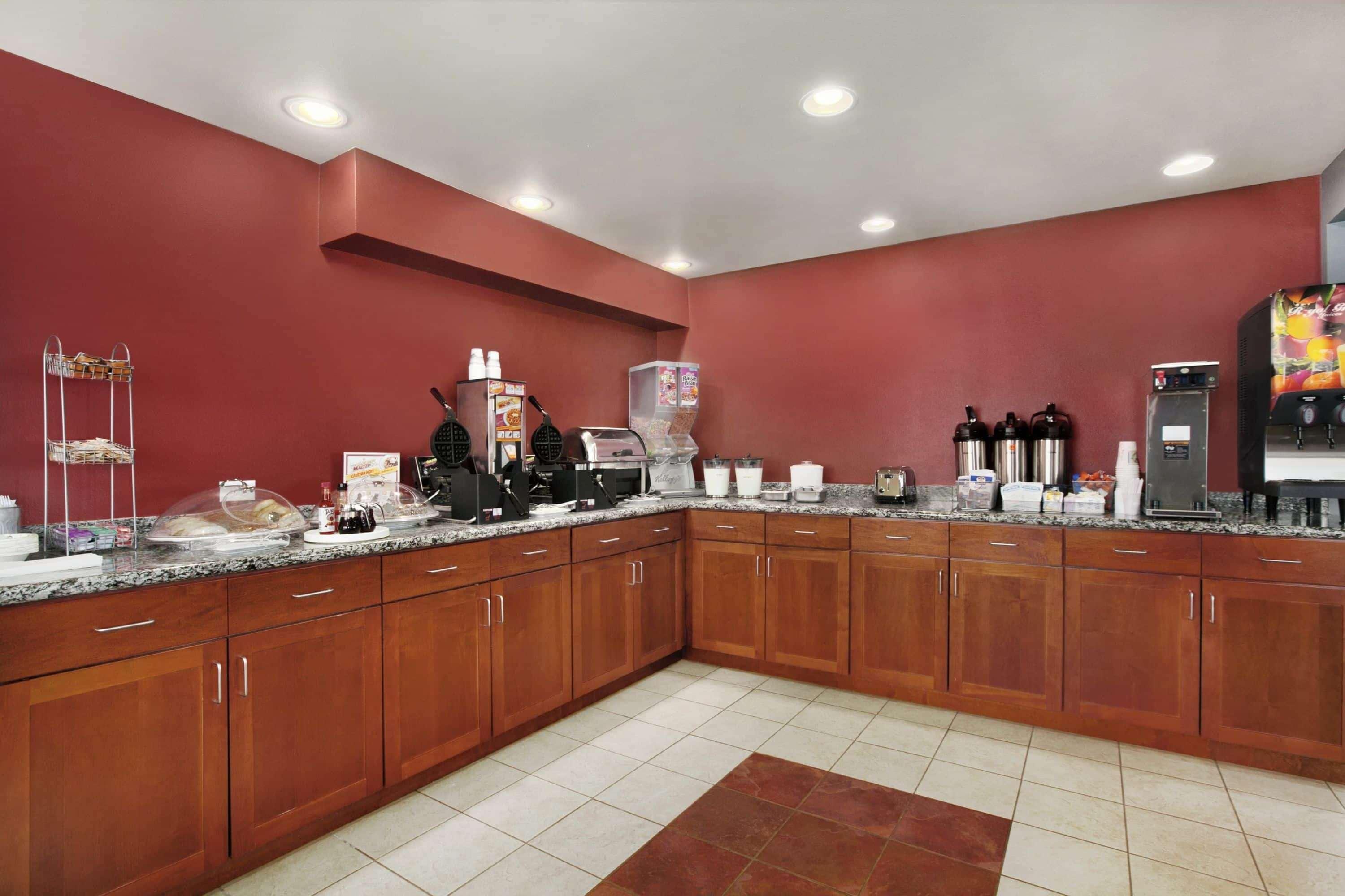 South Tacoma Suites Eksteriør billede