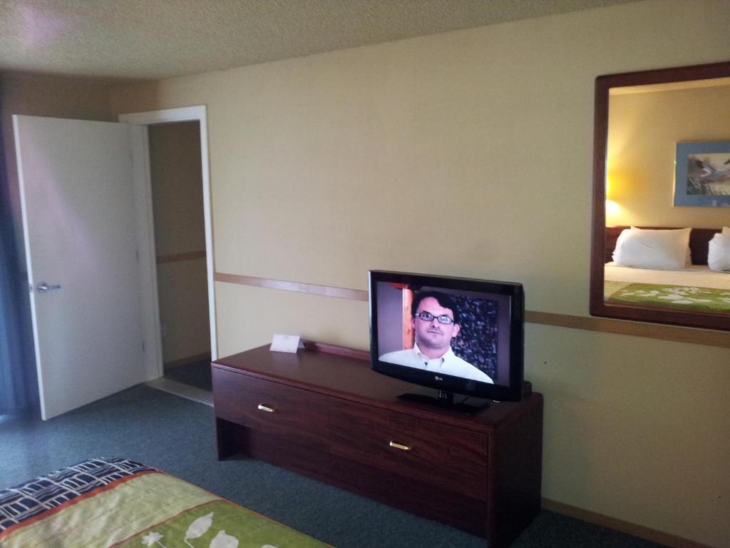 South Tacoma Suites Eksteriør billede