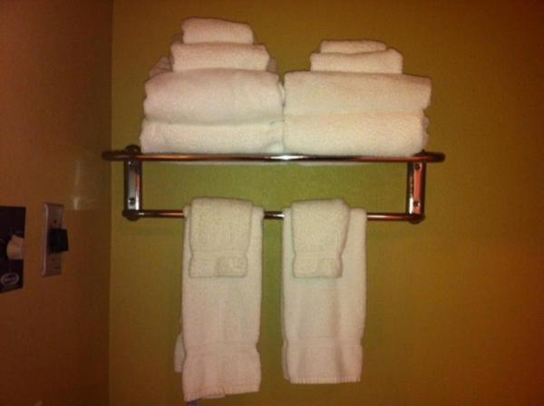 South Tacoma Suites Eksteriør billede